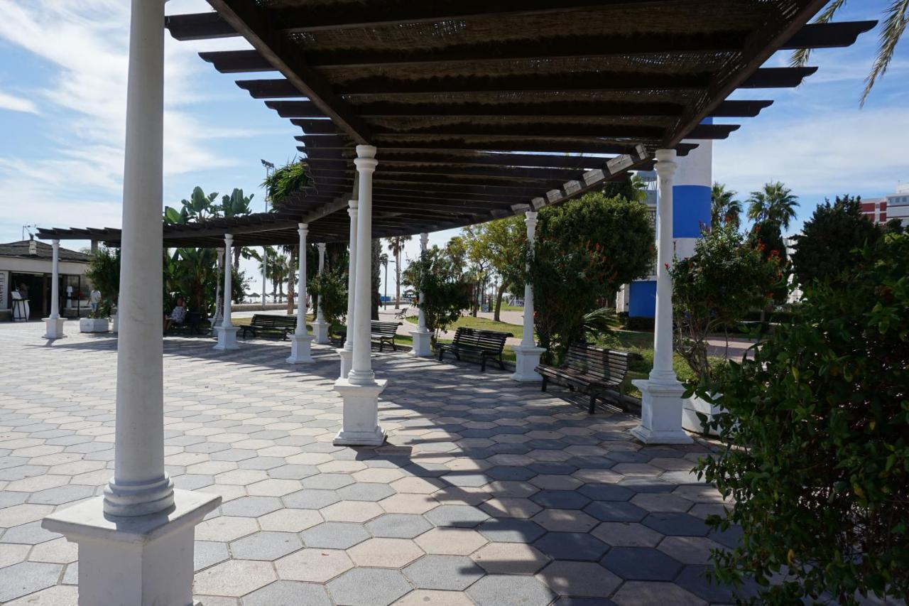 Estudio Estrella Del Mar Apartment Torre Del Mar Luaran gambar